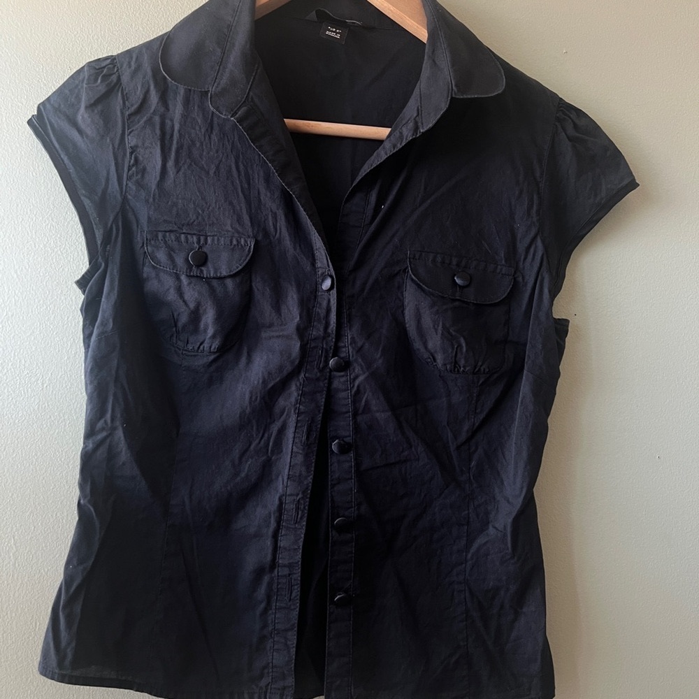 H&M Classic Black Shirt in 100% Cotton NWOT Size S